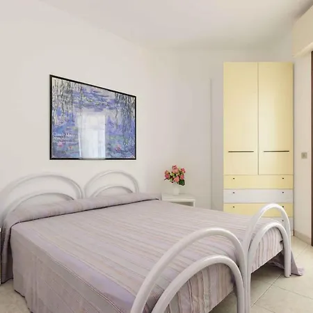 Apartment In Lignano 21718